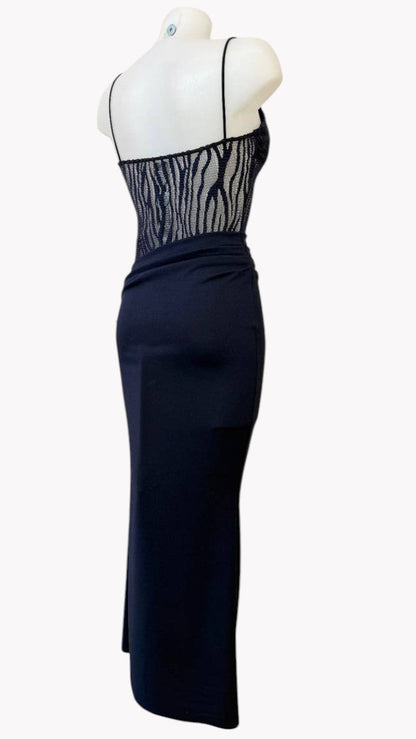 💙 VESTIDO LARGO CON CUERPO DE ENCAJE Y FALDA AJUSTADA · TALLAS S-M