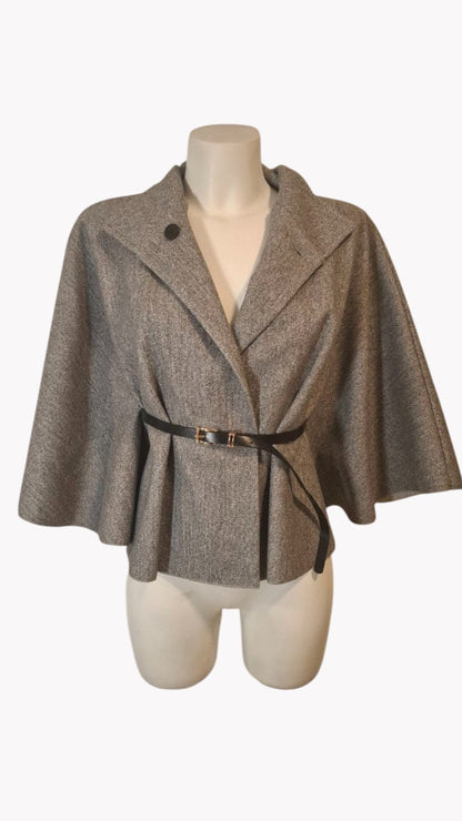 🧥 Capa corta viral con cinturón ajustable