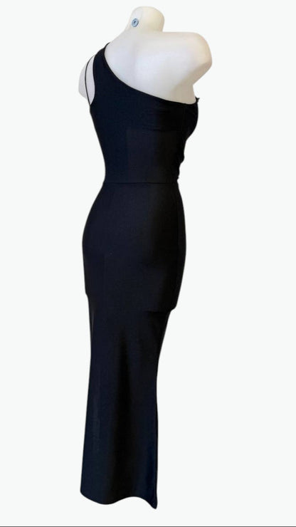 VESTIDO "BLACK VENOM" · Corte Asimétrico & Efecto Wow 🖤✨