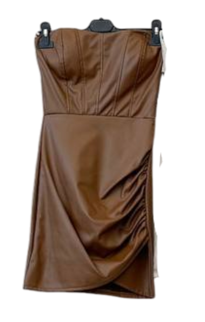 Vestido corto de polipiel – Fuerza y estilo ✨