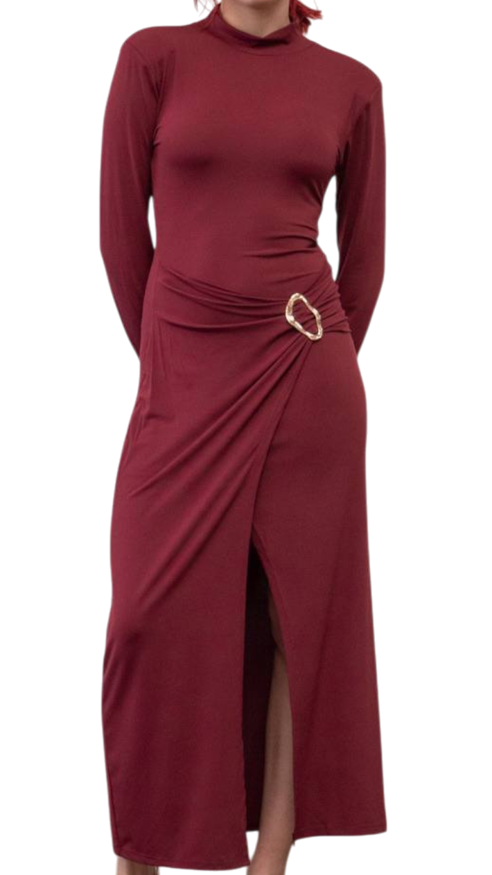 ✨ Vestido Midi con Hebilla Dorada ✨