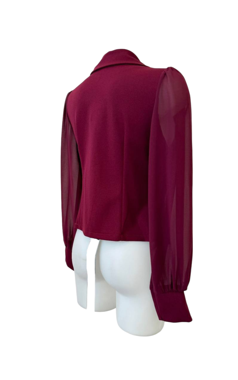 Chaqueta con botón joya – Color en tendencia este otoño 🍂