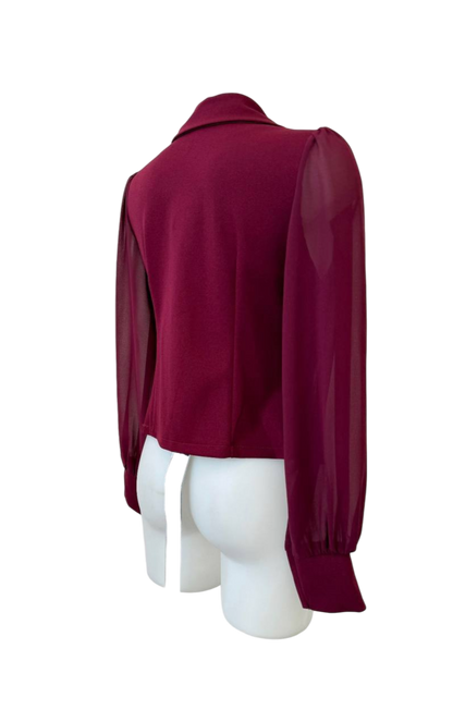 Chaqueta con botón joya – Color en tendencia este otoño 🍂